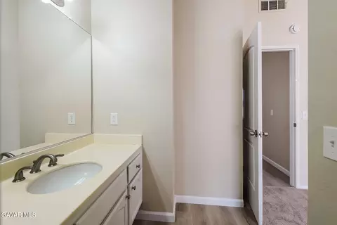 Bath - 45041 17th St E, Lancaster, CA 93535 photo 4 of 4