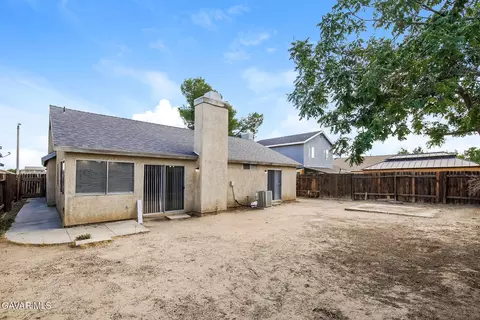 Exterior - 45041 17th St E, Lancaster, CA 93535 photo 2 of 2
