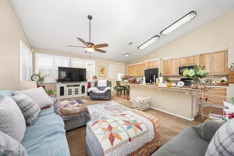 Living - 3310 Caspian Dr, Palmdale, CA 93551 photo 2 of 2