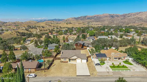 View/Area - 19809 Meadows Rd, Tehachapi, CA 93561 photo 2 of 13