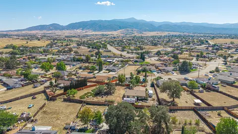 View/Area - 19809 Meadows Rd, Tehachapi, CA 93561 photo 10 of 13