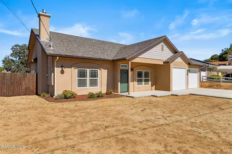 Exterior - 19809 Meadows Rd, Tehachapi, CA 93561 photo 4 of 11