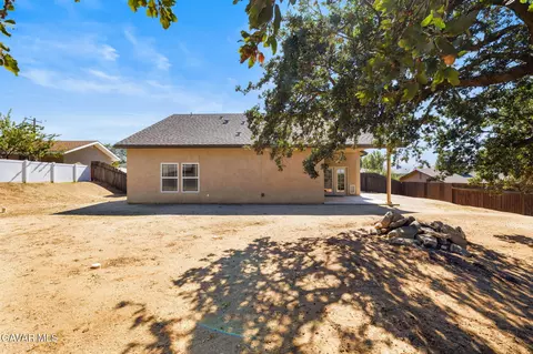 Exterior - 19809 Meadows Rd, Tehachapi, CA 93561 photo 8 of 11