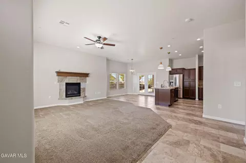 Living - 19809 Meadows Rd, Tehachapi, CA 93561 photo 1 of 4
