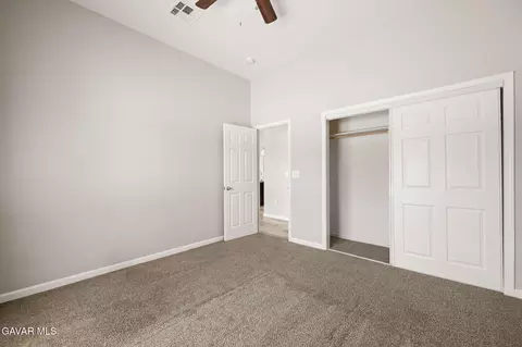 Bedroom - 19809 Meadows Rd, Tehachapi, CA 93561 photo 2 of 5