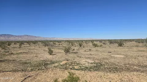East Glen Rd, Mojave, CA 93501 photo 8
