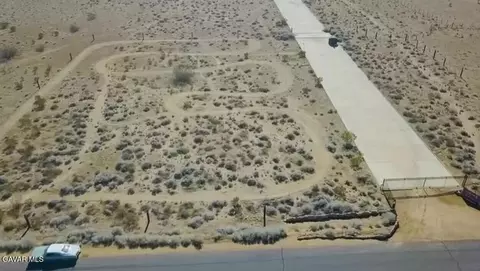 10700 Backus Rd, Rosamond, CA 93560 photo 23