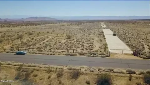 10700 Backus Rd, Rosamond, CA 93560 photo 25