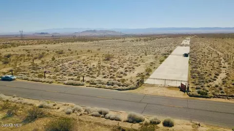 10700 Backus Rd, Rosamond, CA 93560 photo 24