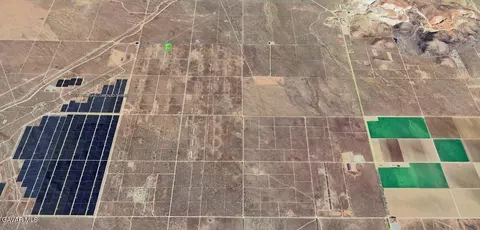 10700 Backus Rd, Rosamond, CA 93560 photo 13
