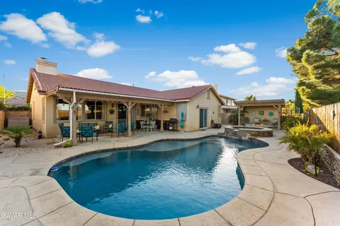 4007 Cocina Ln, Palmdale, CA 93551