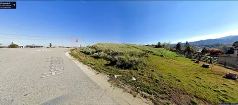 20916 Hacienda Dr, Tehachapi, CA 93561 photo 33