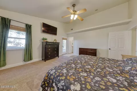 Bedroom - 22311 Zurich Dr, Tehachapi, CA 93561 photo 2 of 5
