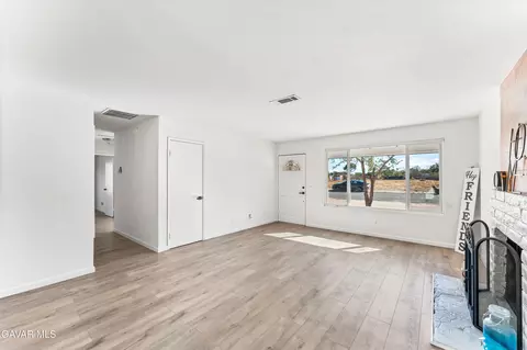40131 174th St E, Palmdale, CA 93591 photo 4
