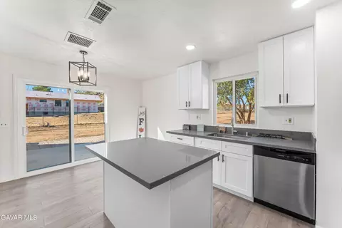 40131 174th St E, Palmdale, CA 93591 photo 11