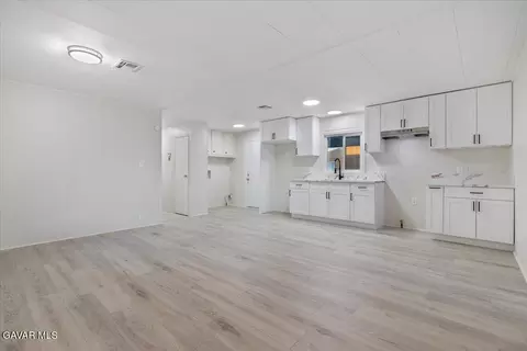 1301 E Avenue I # 409, Lancaster, CA 93535 photo 4
