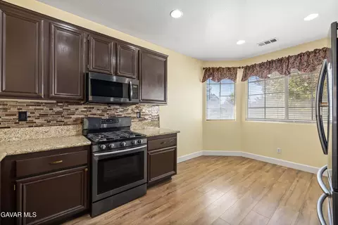 44328 47th St W, Lancaster, CA 93536 photo 5