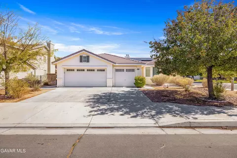 44328 47th St W, Lancaster, CA 93536