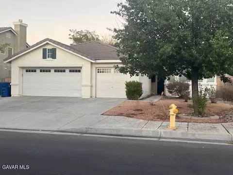 44328 47th St W, Lancaster, CA 93536 photo 2