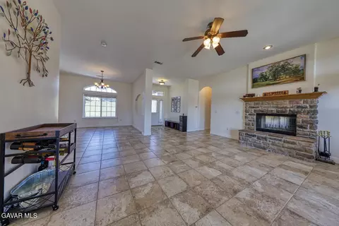 Living - 24500 Jacaranda Dr, Tehachapi, CA 93561 photo 1 of 2