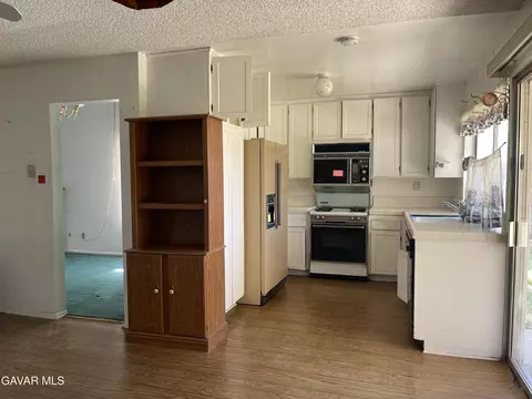 44215 Hanstead Ave, Lancaster, CA 93535 photo 7