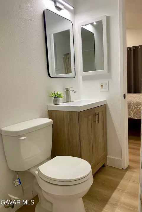 Bath - 44135 Gingham Ave, Lancaster, CA 93535 photo 3 of 5
