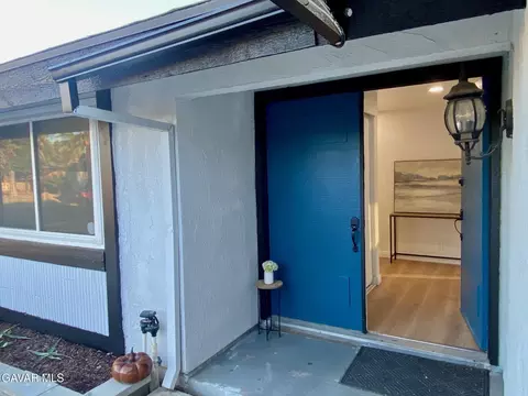 Entry Way - 44135 Gingham Ave, Lancaster, CA 93535 photo 1 of 2
