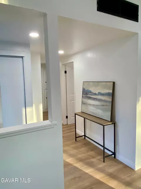 Entry Way - 44135 Gingham Ave, Lancaster, CA 93535 photo 2 of 2