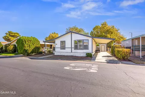 45111 25th St E #SPC 52, Lancaster, CA 93535