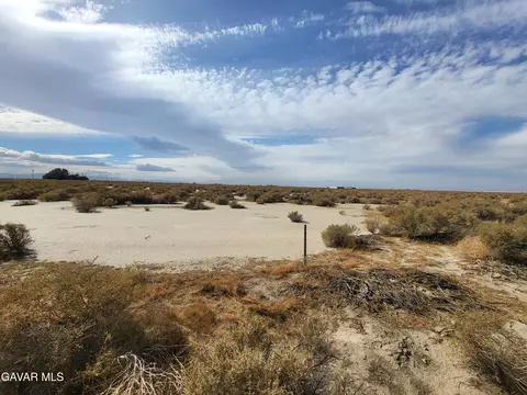 112 Ave G14, Lancaster, CA 93535