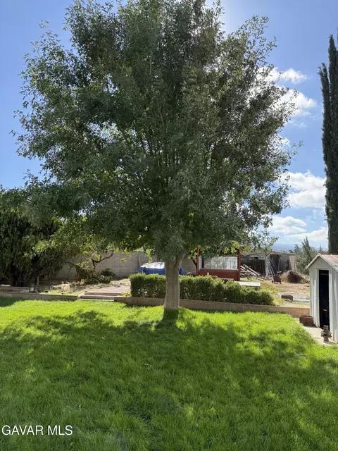Exterior - 919 Golden West Ct, Tehachapi, CA 93561 photo 7 of 7