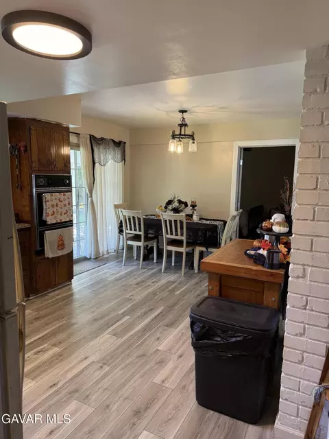 Dining - 919 Golden West Ct, Tehachapi, CA 93561 photo 1 of 1