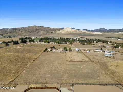 15160 Wade Ave, Tehachapi, CA 93561 photo 9