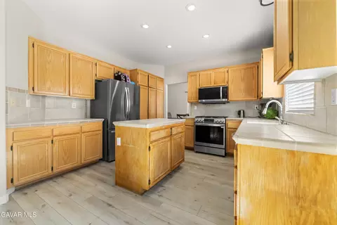 2824 Legends Way, Lancaster, CA 93536 photo 11