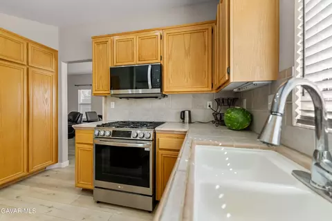 2824 Legends Way, Lancaster, CA 93536 photo 14