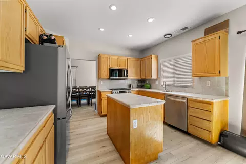 2824 Legends Way, Lancaster, CA 93536 photo 13