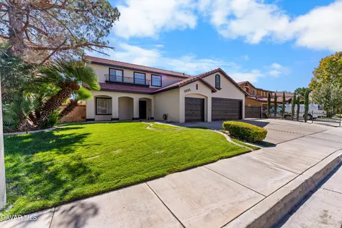 2824 Legends Way, Lancaster, CA 93536 photo 3