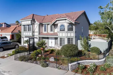 37163 Daisy St, Palmdale, CA 93550