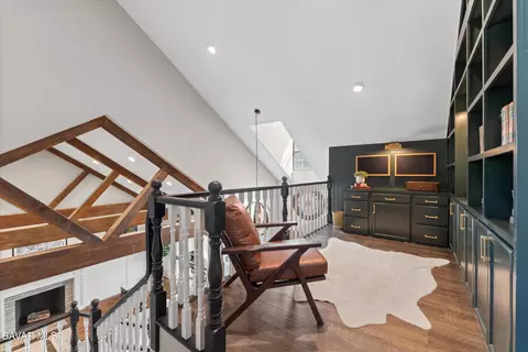 Entry Way - 2729 Parton Circle Cir, Lancaster, CA 93536 photo 9 of 10