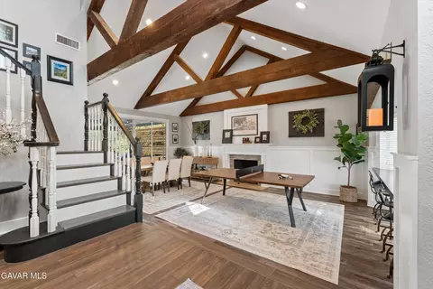 Entry Way - 2729 Parton Circle Cir, Lancaster, CA 93536 photo 3 of 10