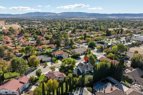 View/Area - 2729 Parton Circle Cir, Lancaster, CA 93536 photo 2 of 5