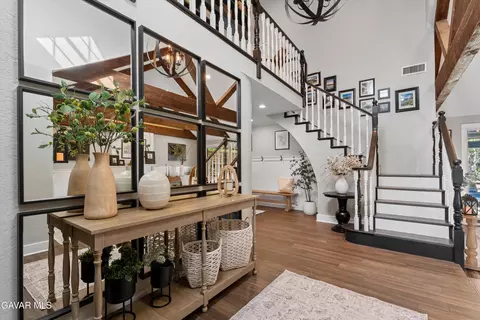 Entry Way - 2729 Parton Circle Cir, Lancaster, CA 93536 photo 1 of 10