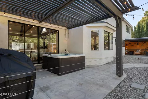 Exterior - 2729 Parton Circle Cir, Lancaster, CA 93536 photo 10 of 17