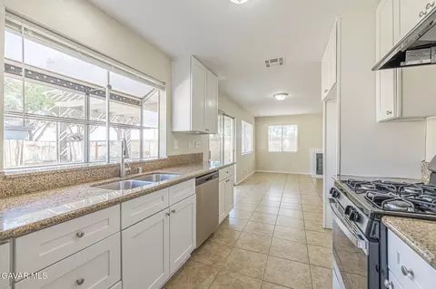 43602 Serenity Ct, Lancaster, CA 93535 photo 21