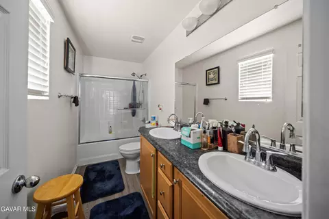 Bath - 3339 James Ct, Lancaster, CA 93535 photo 2 of 2
