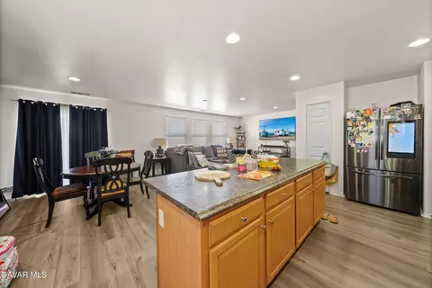 Kitchen - 3339 James Ct, Lancaster, CA 93535 photo 2 of 4