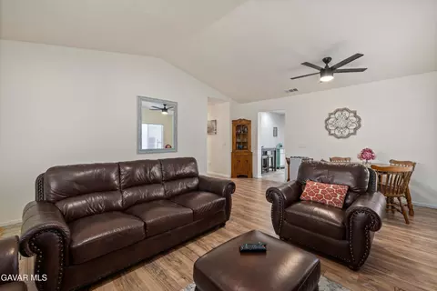 10852 Bonanza Rd, Adelanto, CA 92301 photo 9