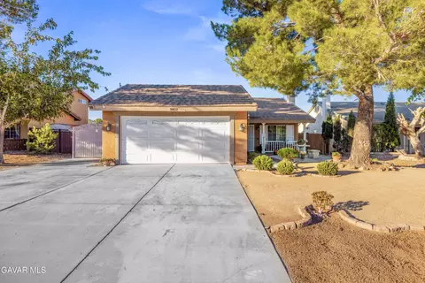 10852 Bonanza Rd, Adelanto, CA 92301 photo 3