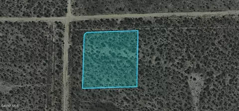 16 Sunset Ave, Mojave, CA 93501