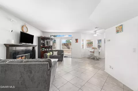 44559 Aspen St, Lancaster, CA 93535 photo 24